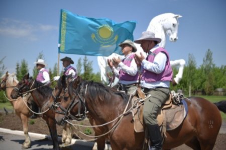 Астанадан үш облысты аралауға салт аттылар экспедициясы жолға шықты