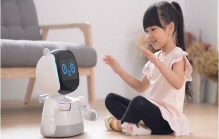 "Xiaomi" компаниясы балаларды оқытатын робот жасап шығарды