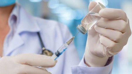 Кеше Алматыда 11 мыңнан астам адам вакцина салдырды
