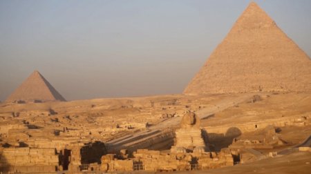 Гизадағы пирамиданың түбінен Хеопстың кемесі табылды