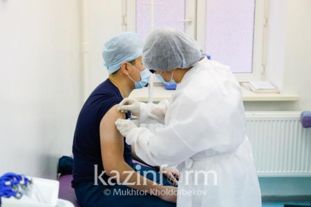 Алматыда бір тәулікте 6 мыңнан астам адам вакцина алды