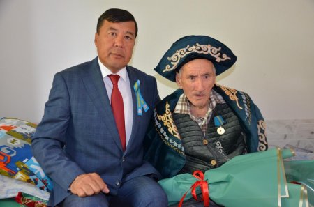 ТЫЛ АРДАГЕРЛЕРІНЕ ҚҰРМЕТ КӨРСЕТІЛДІ