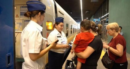 Балалар неше жасқа дейін пойызда тегін немесе жеңілдікпен жүре алады?