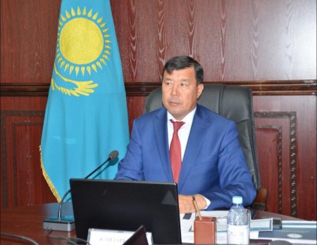 ЕҢБЕК НАРЫҒЫ МЕН ЦИФРЛАНДЫРУ МӘСЕЛЕЛЕРІ ТАЛҚЫЛАНДЫ