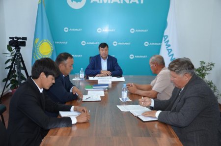 АУДАН ӘКІМІ АЙТБАЙ ЖАНДАРБЕКОВ ЖЕКЕ ҚАБЫЛДАУ ӨТКІЗДІ