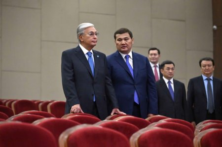 Президент Өнер орталығына барды