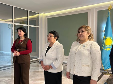 АХАТ БӨЛІМІ МАМАНДАРЫ МЕН МУЗЕЙ ҚЫЗМЕТКЕРЛЕРІНЕ ЖАҢА КОНСТИТУЦИЯ ТҮСІНДІРІЛДІ