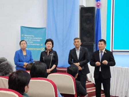 КӘСІПКЕРЛЕРМЕН КЕЗДЕСУ БАРЫСЫНДА ЖАҢА КОНСТИТУЦИЯНЫҢ МАҢЫЗЫ ТҮСІНДІРІЛДІ