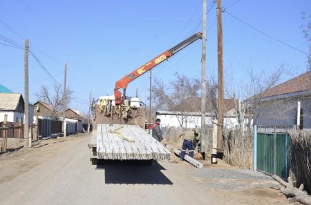 БӘЙГЕҚҰМДА ЭЛЕКТР ЖЕЛІЛЕРІ ЖАҢАРТЫЛУДА