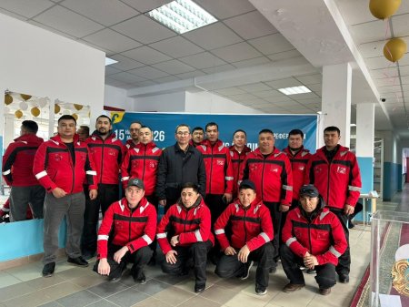 АРНАЙЫ КИІМ, АЙҚЫН ҚАДАМ