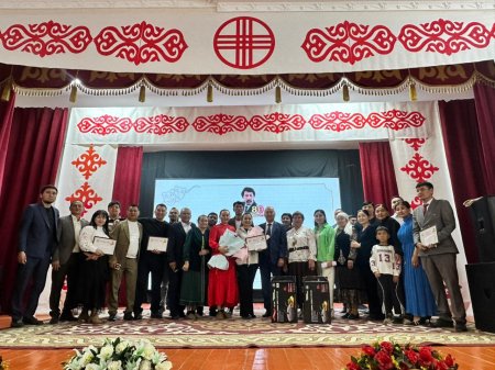 Сахна төрінде тоғысқан таланттар