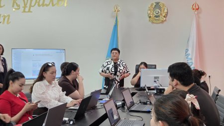 «Amanat AI ToT» білім беру курсының бірінші күнгі сабағы басталды