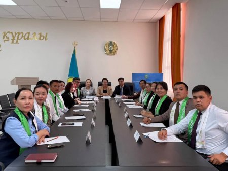 ПІКІРСАЙЫС АЛАҢЫНДАҒЫ БАСҚОСУ